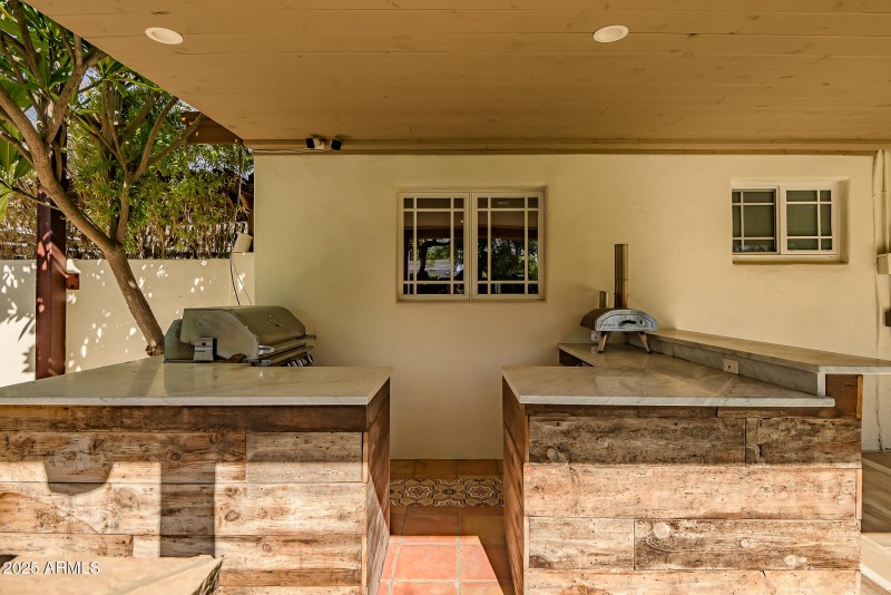 C5B5C753-CEBC-44C1-9238-C52510223EE8