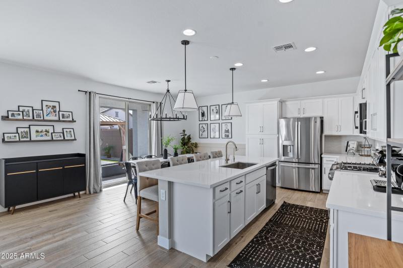 14233 W Cottontail Ln-14