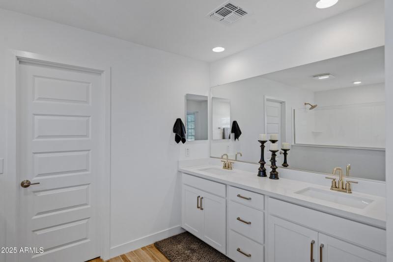 14233 W Cottontail Ln-30