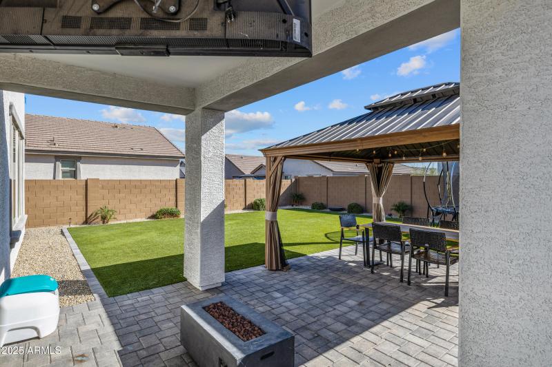 14233 W Cottontail Ln-36