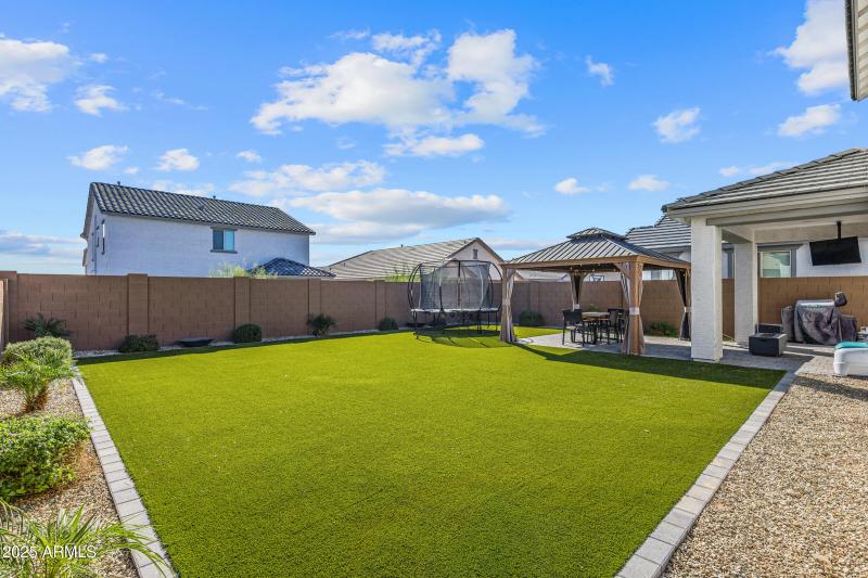 14233 W Cottontail Ln-37