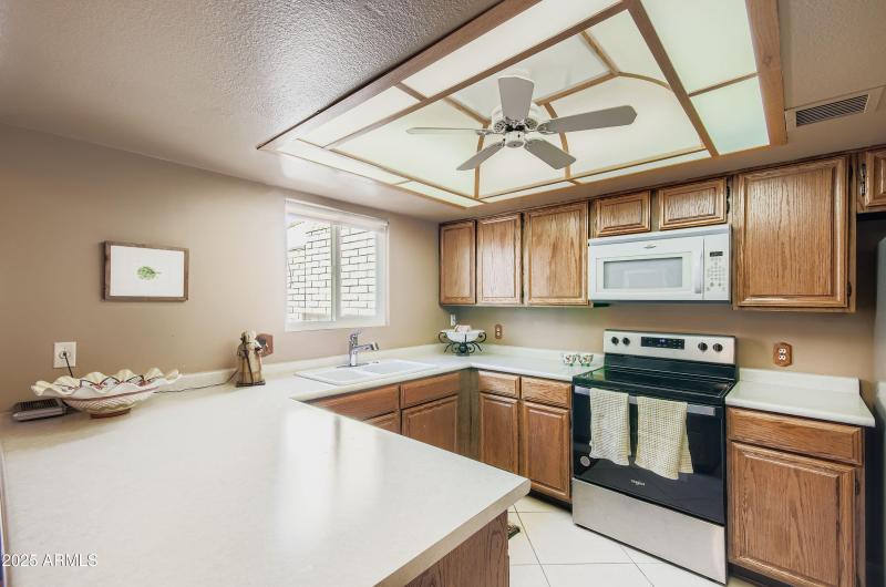 5458 N 78th Way - MLS Sized - 011 - 13 K