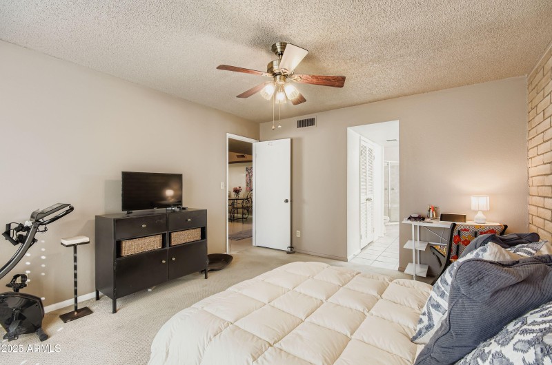 5458 N 78th Way - MLS Sized - 018 - 20 P