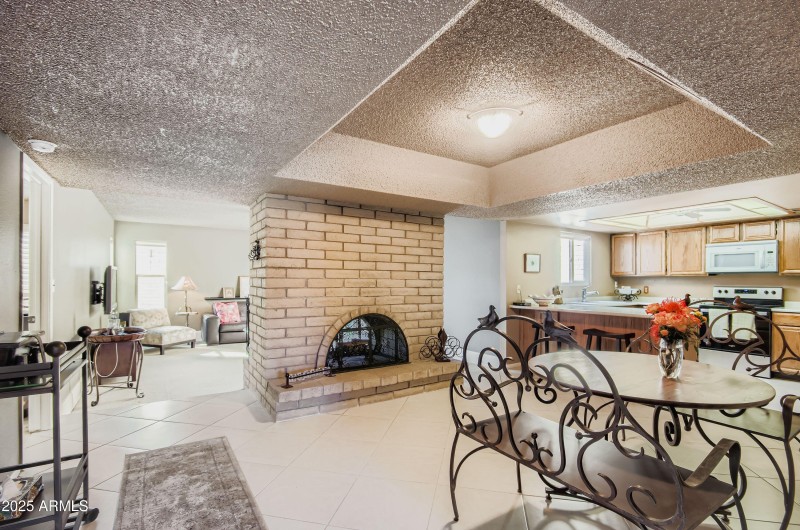 5458 N 78th Way - MLS Sized - 013 - 15 B