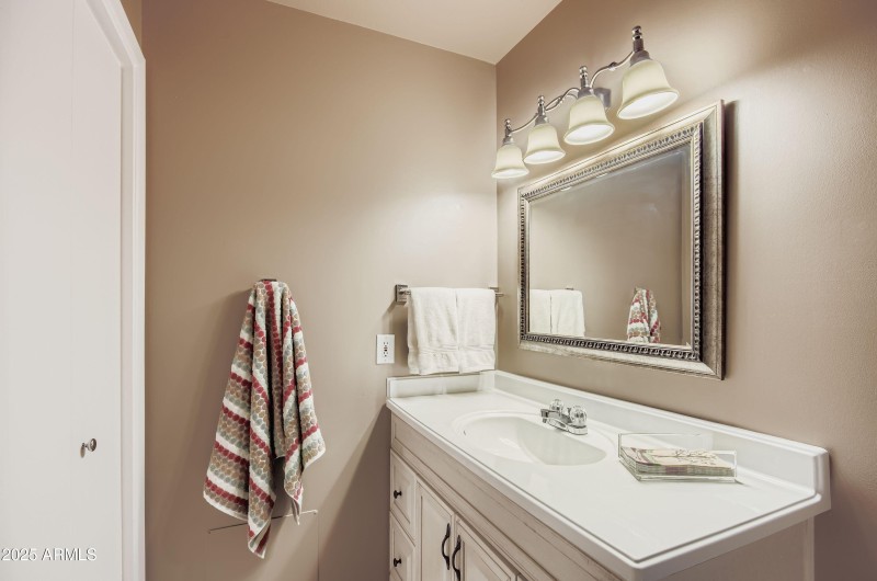 5458 N 78th Way - MLS Sized - 024 - 27 B