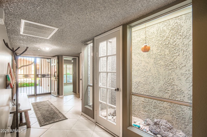 5458 N 78th Way - MLS Sized - 029 - 33 A