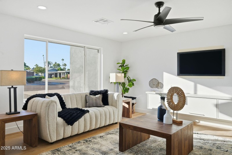 9-web-or-mls-010_ListerPros