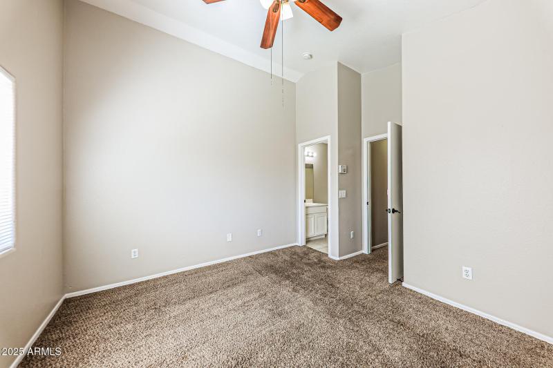 9-photo-Main-Bedroom-728a6be3-8dda-4c56-