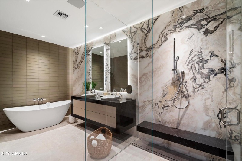 042-Bedroom 1 Bathroom