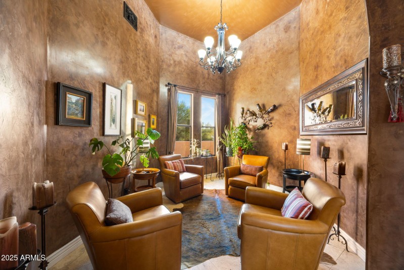 Venetian plaster parlor room