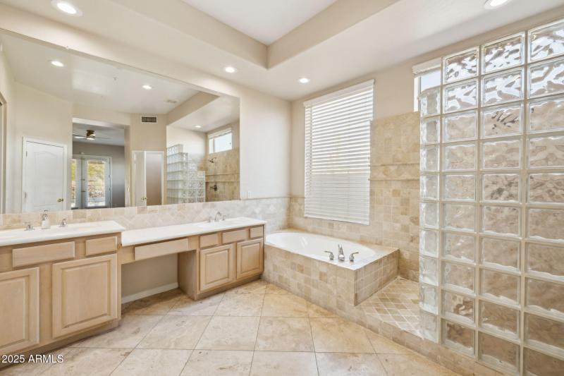 21-web-or-mls-13945-e-gail-rd