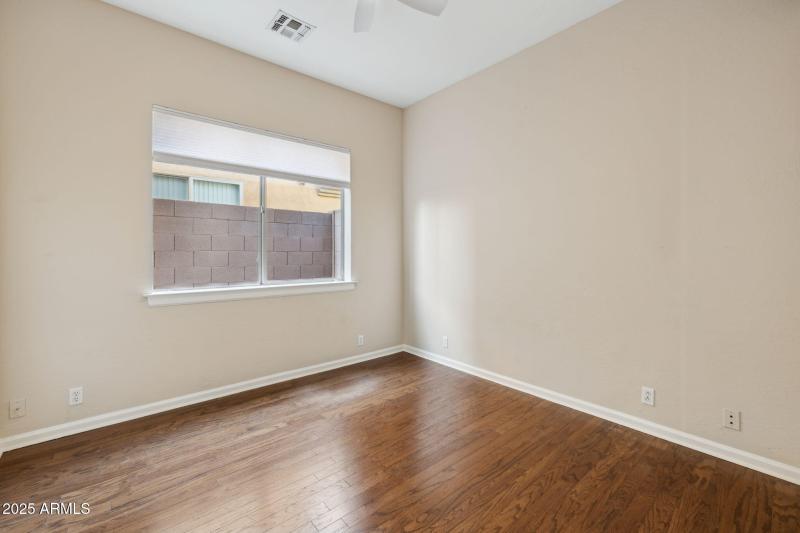 23-web-or-mls-13945-e-gail-rd