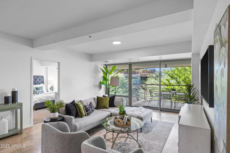 7131 E Rancho Vista Dr #4007-4