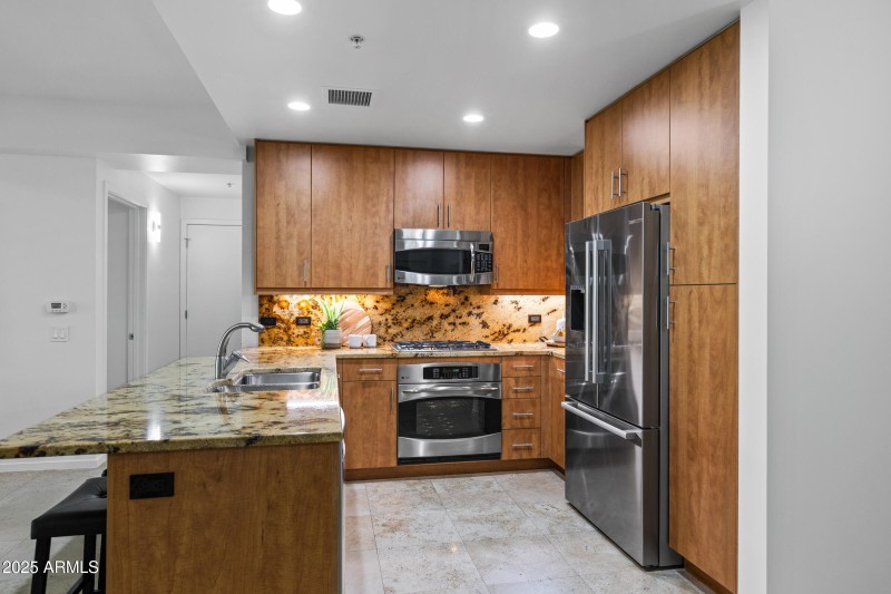 7131 E Rancho Vista Dr #4007-5