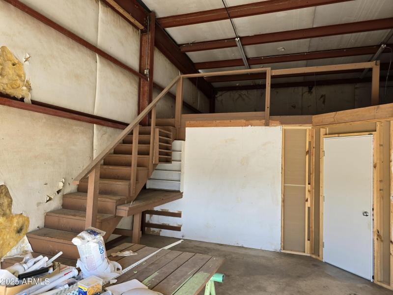Garage & Loft over Living Quarters