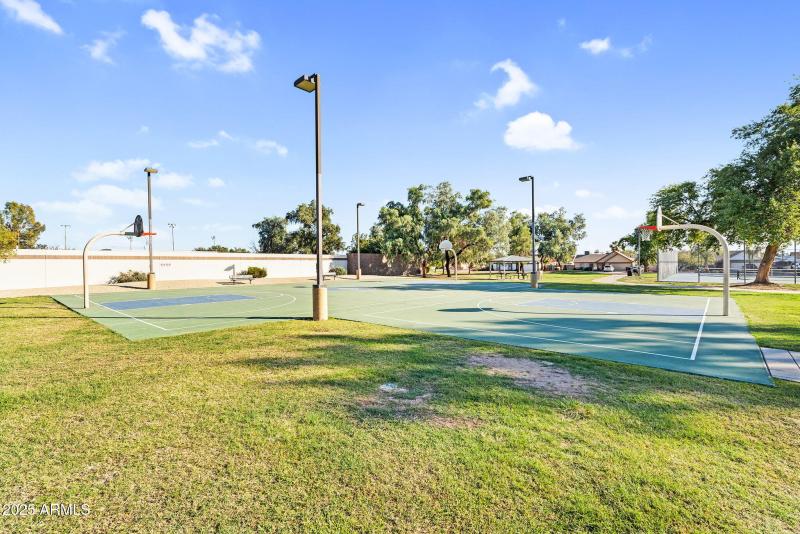 63-web-or-mls-8406 W Dahlia Dr -63