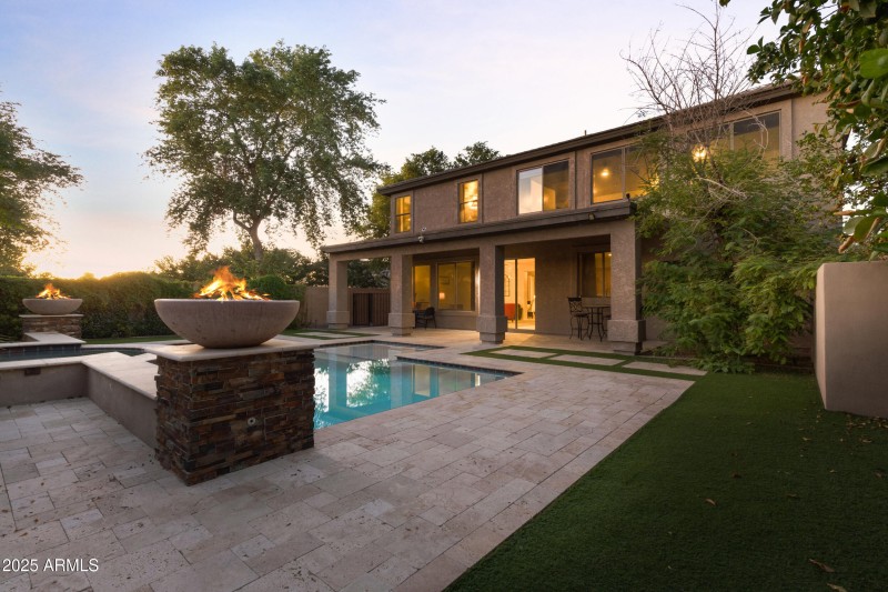 entertainer's dream oasis