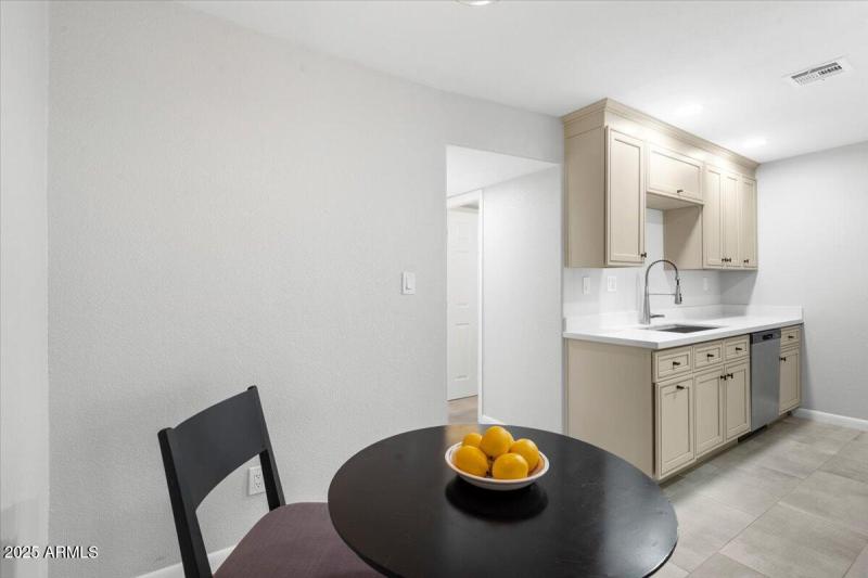 Winfield Place Casual Dining