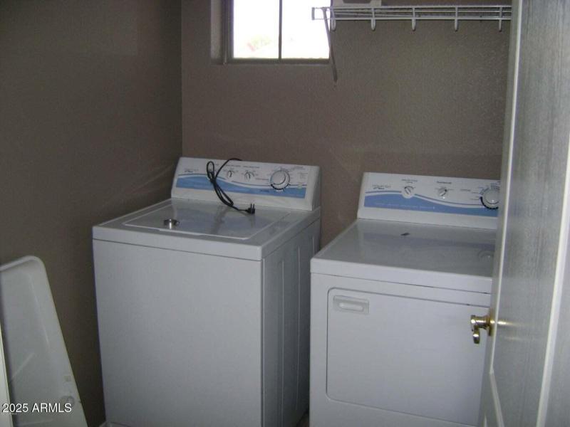 20130820160322943669000000-o