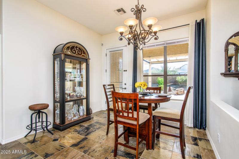 Beautiful Eat In Kitchen