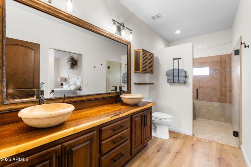 2nd Master - Ensuite Bath