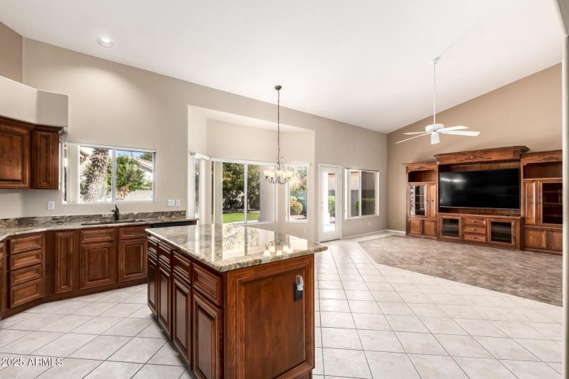 Base cabinets have pullout drawers