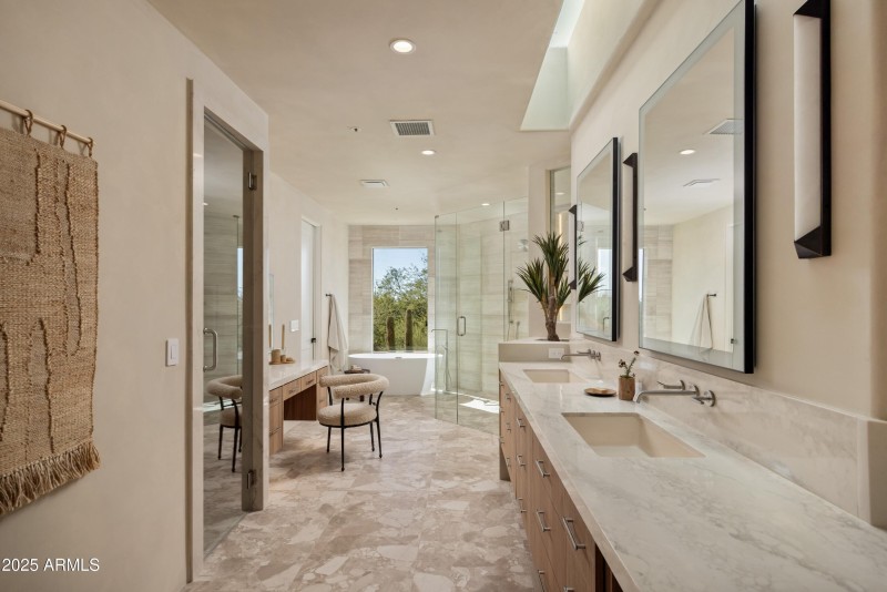 018_Primary Spa Bath