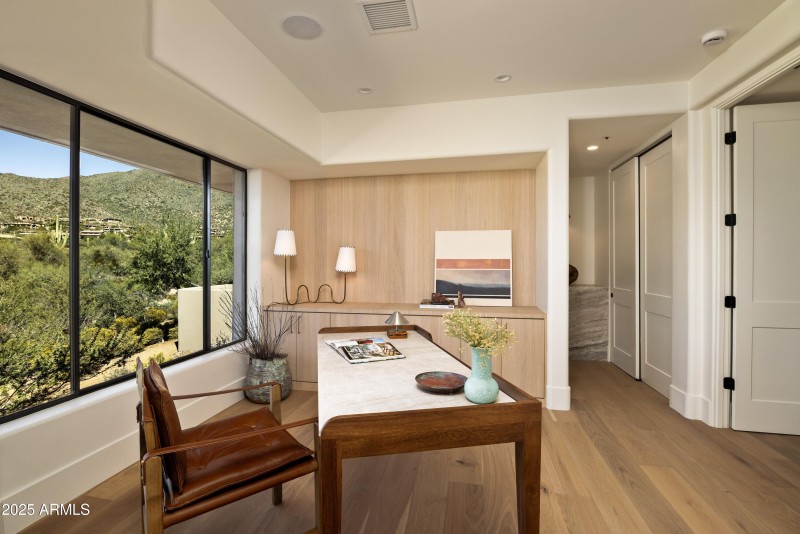 028_Office with a view