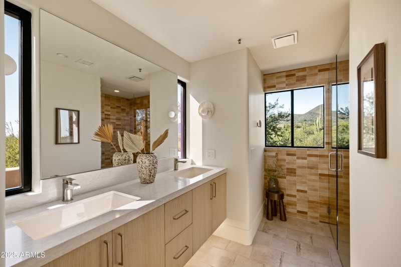 033_Guest Casita Bath