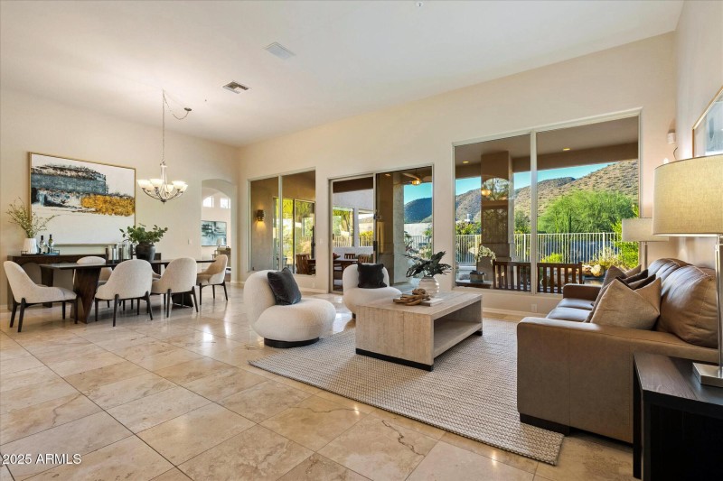 LIVING & DINING ROOM