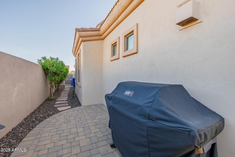 Side of home to gate