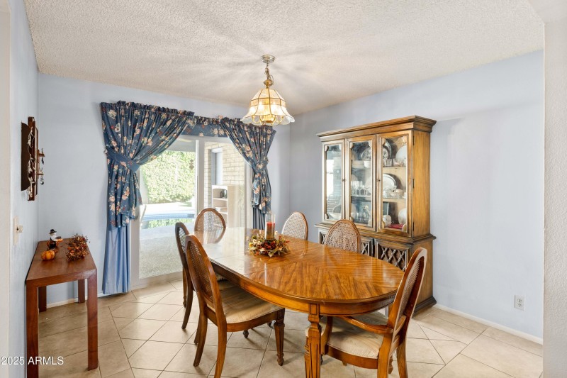 7125 N 20th Ave-7732