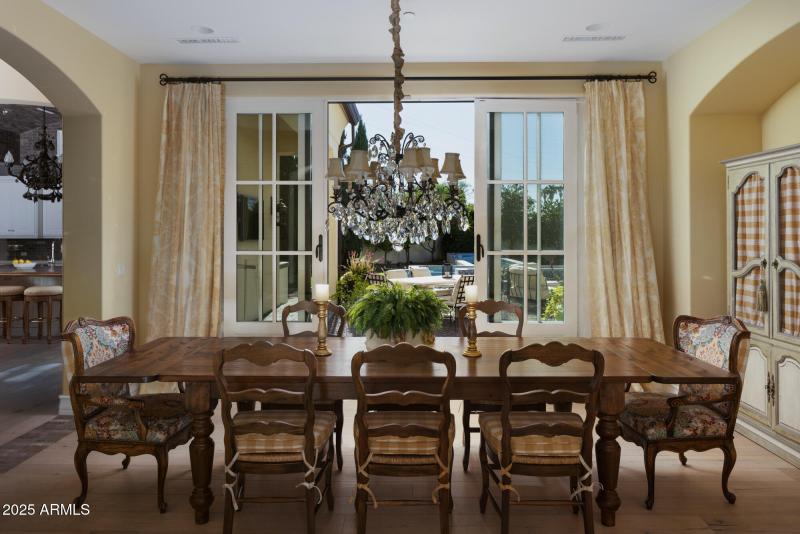 Formal Dining