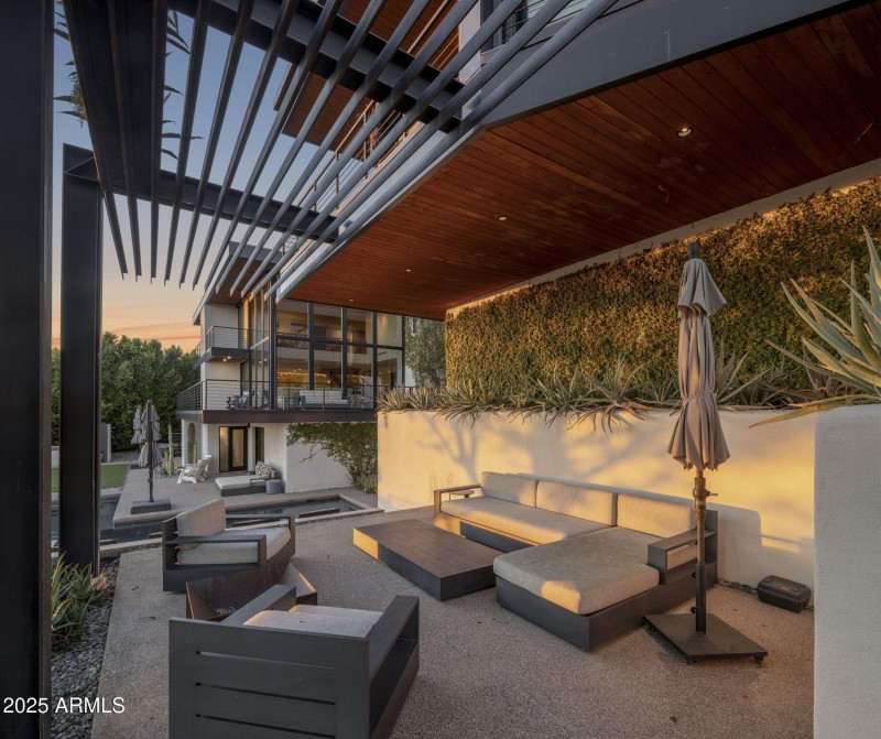 Valle Vista Hillside