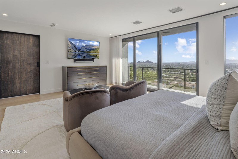 Valle Vista Hillside