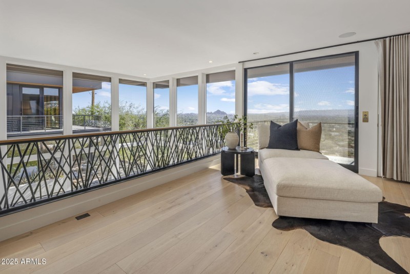 Valle Vista Hillside