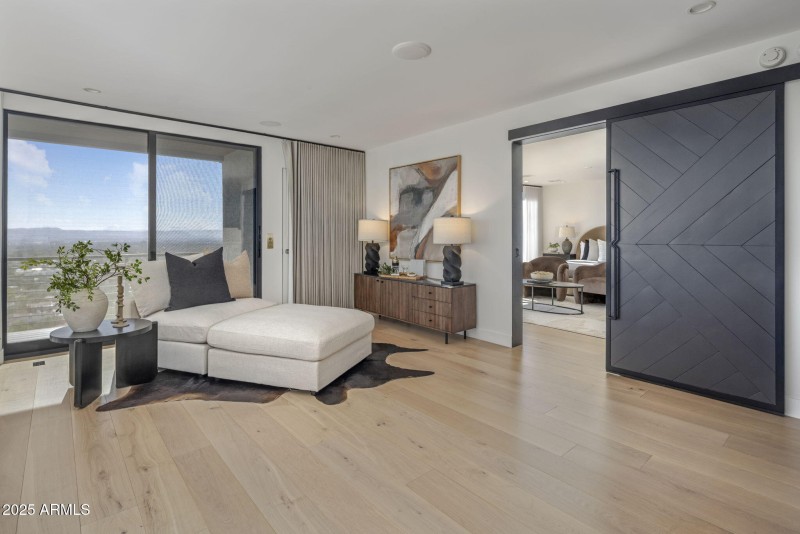 Valle Vista Hillside