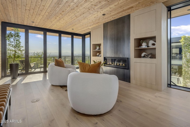 Valle Vista Hillside