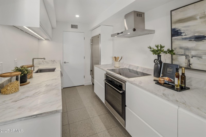 Valle Vista Hillside