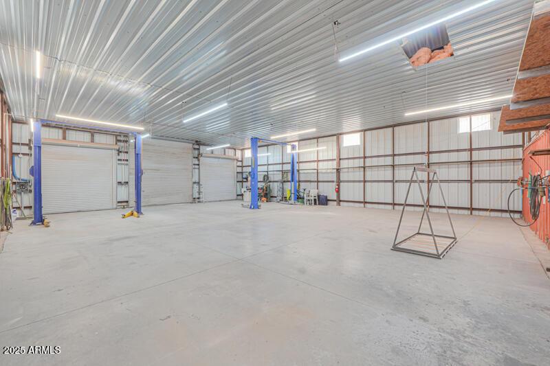 Lift f/attic storage