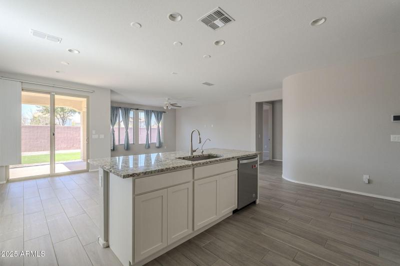 7-web-or-mls-162nd-7