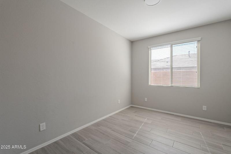 25-web-or-mls-162nd-25