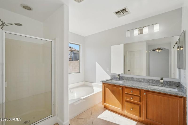 36-web-or-mls-W Yucatan Dr-S0211-036