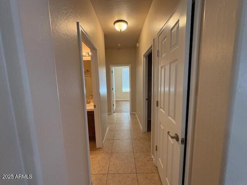 1620 E Viola Hallway.