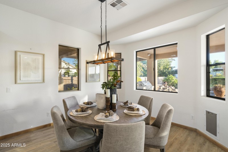 Eat In Kitchen Table