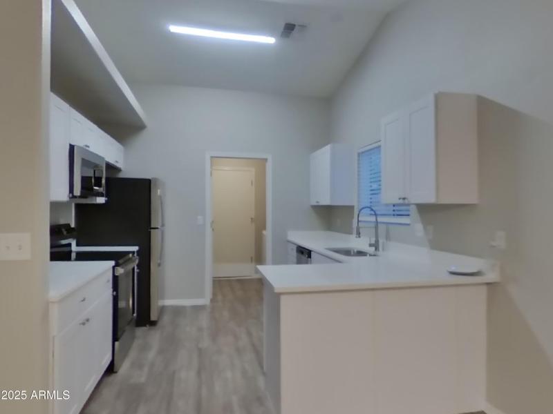 5_pc_PIZelYkDsr_T0psKO37La_other_room_iB