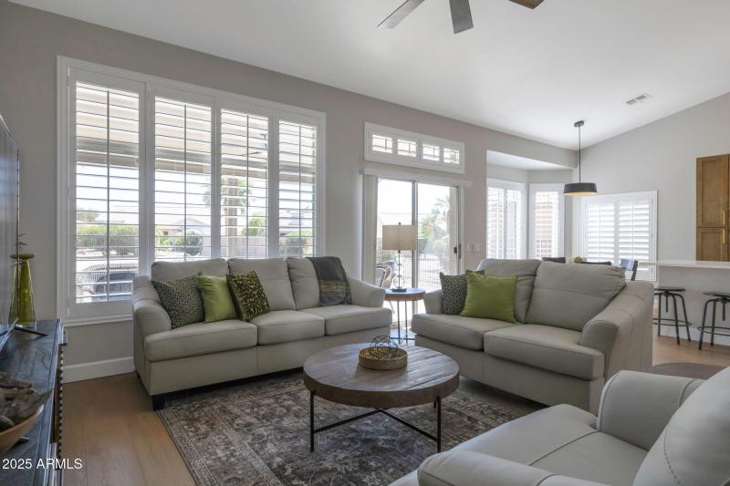 4-web-or-mls-Qp-4071