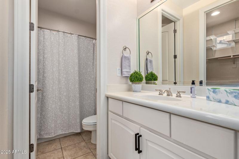 Guest Bedroom 3 Bathroom