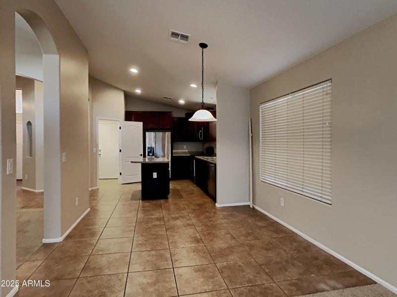 1006023.1410 E Baker Drive_3