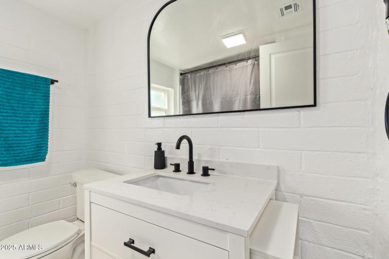 Guest house bath- 9th St